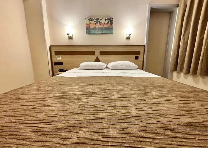 Gold Hotel